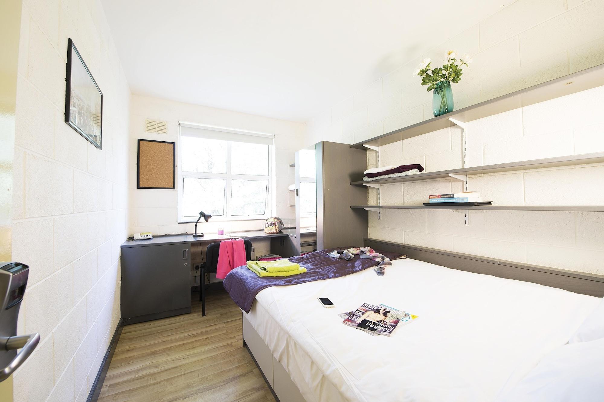 Corrib Village Apartments University Of 戈尔韦 外观 照片